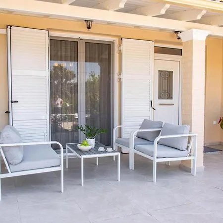 Апартаменты Corfu Dream Holidays *